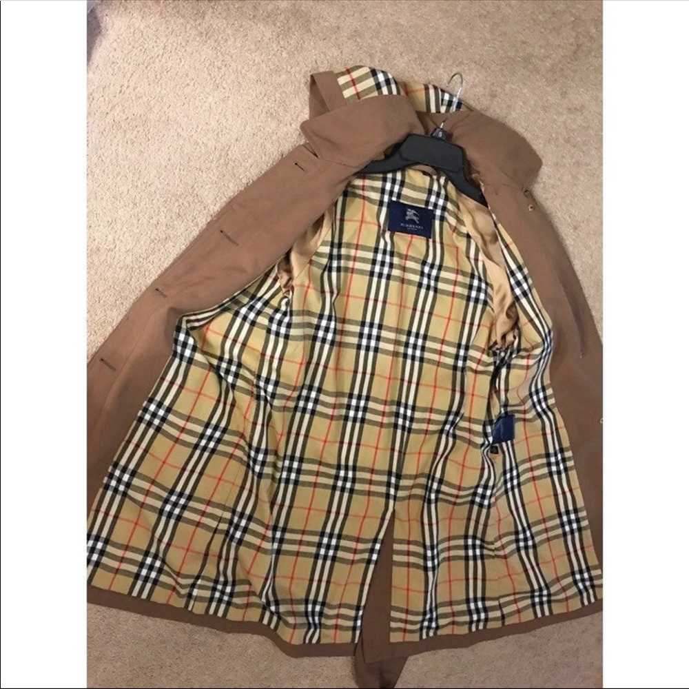 🛑SOLD🛑BURBERRY Jacket/Coat!🧥